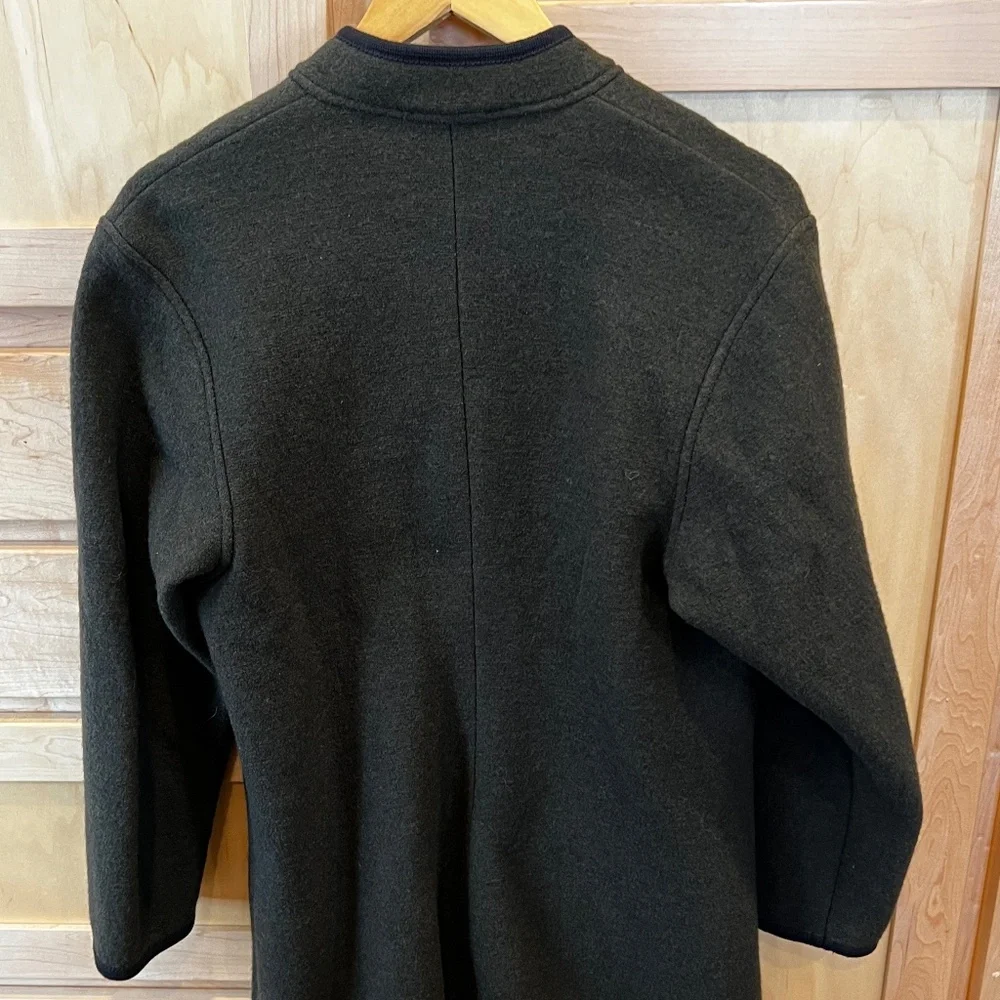 Vitabella Moss Green Norwegian Wool Jacket with Viking Clasps - Picture 5 of 6